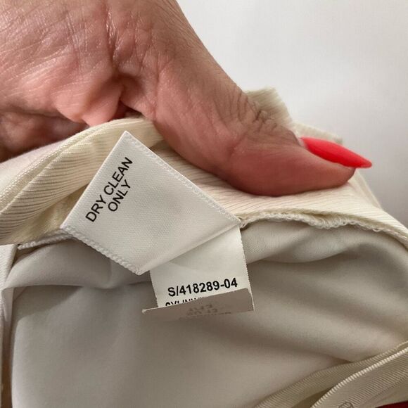 Banana Republic Mid Rise Slacks - Picture 7 of 8